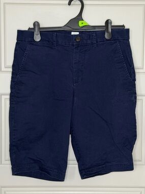 GAP Men's Flat Front Chino Shorts Navy Blue 12" Inseam Size 31